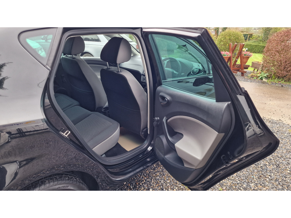 2017 SEAT Ibiza - image 11