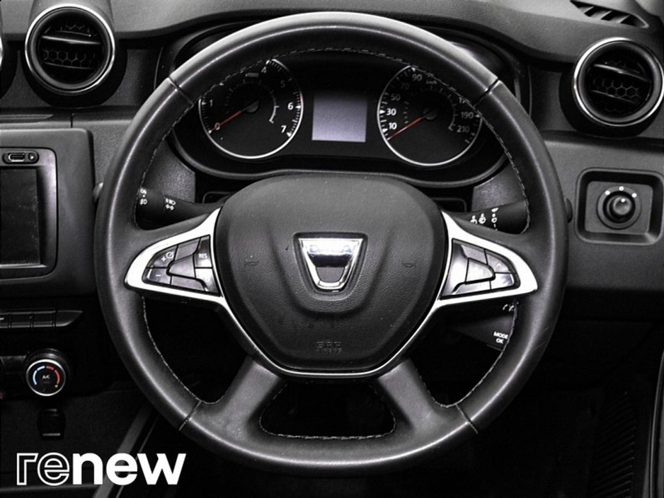 2020 Dacia Duster - image 21