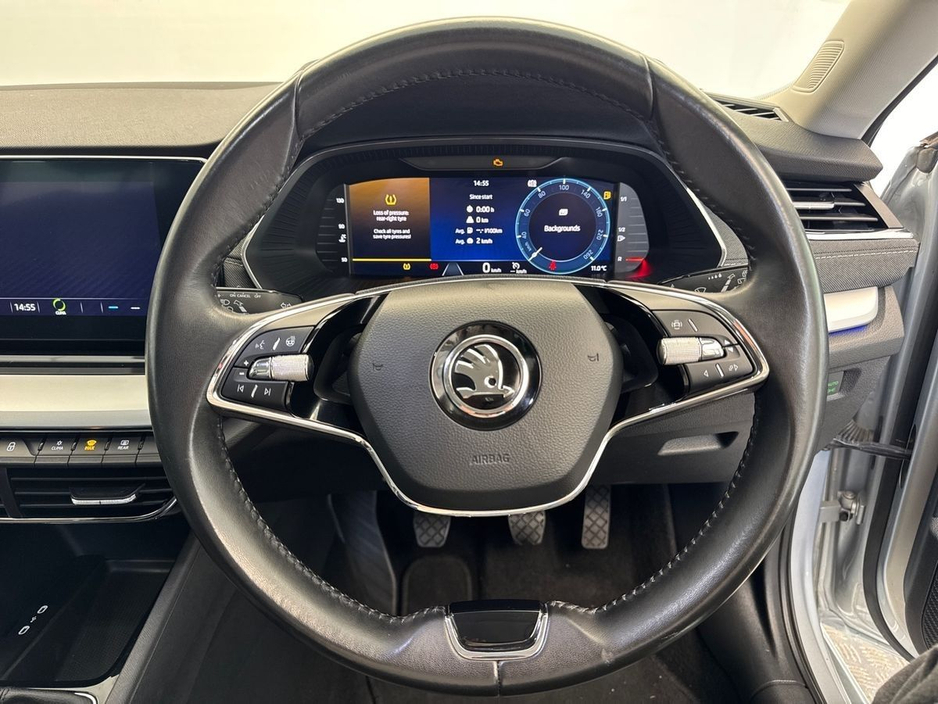 2023 Skoda Octavia - image 13