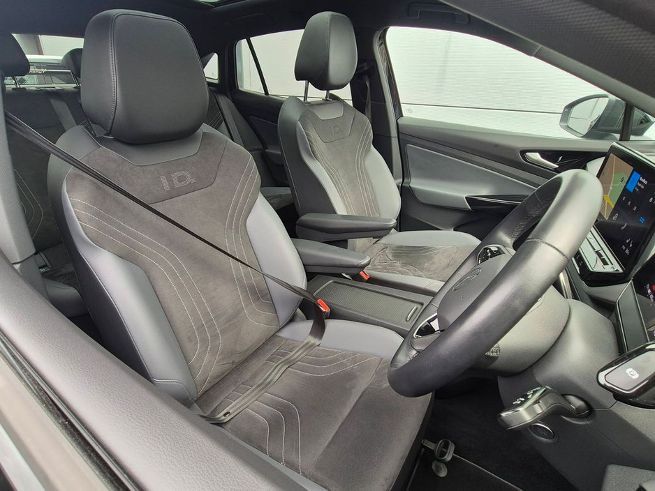 2023 Volkswagen ID.5 - image 14