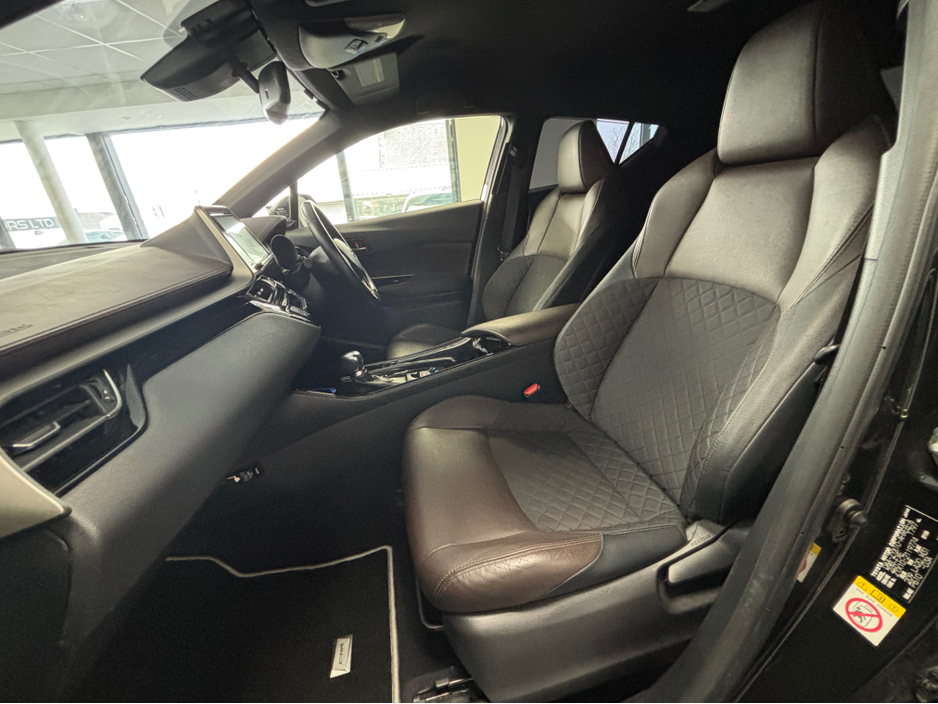 2018 Toyota C-HR - image 8
