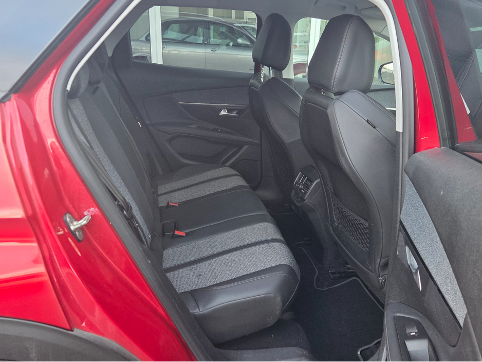 2019 Peugeot 3008 ALLURE 1.5 BLUE HDI 130 6 6.2 4DR €17,990