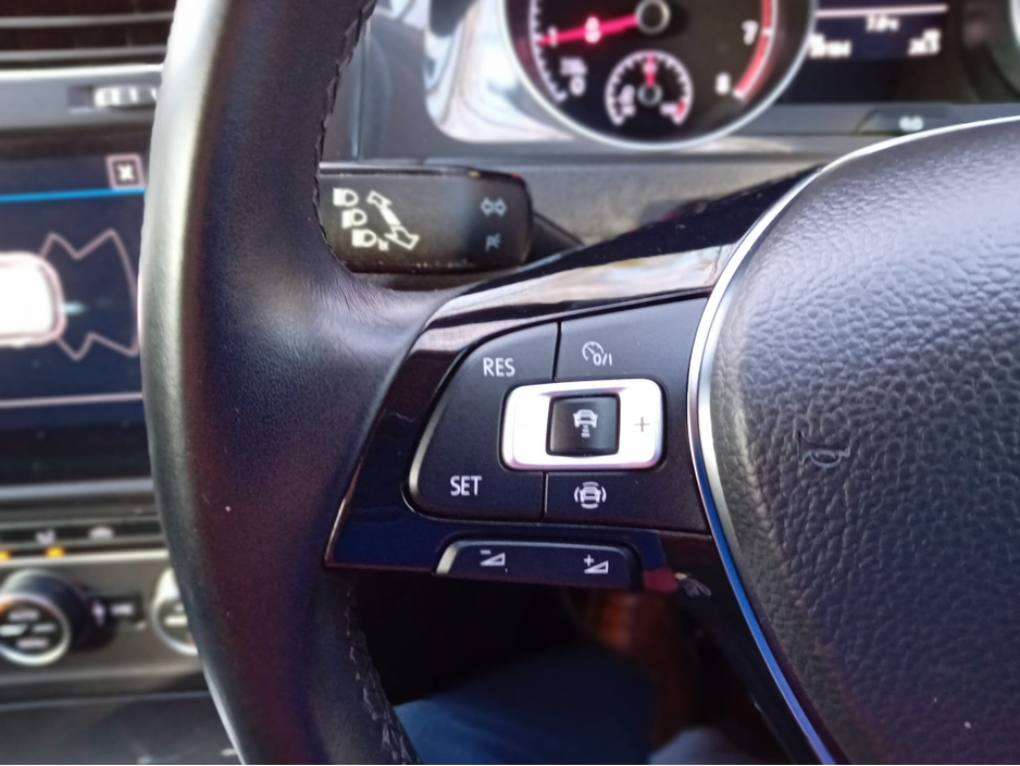 2019 Volkswagen Golf - image 23