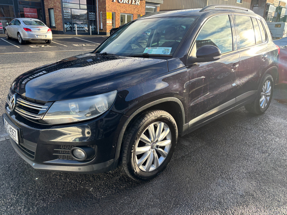 2014 Volkswagen Tiguan - image 2