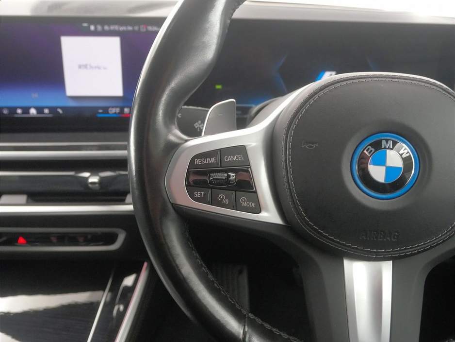 2023 BMW X5 - image 17