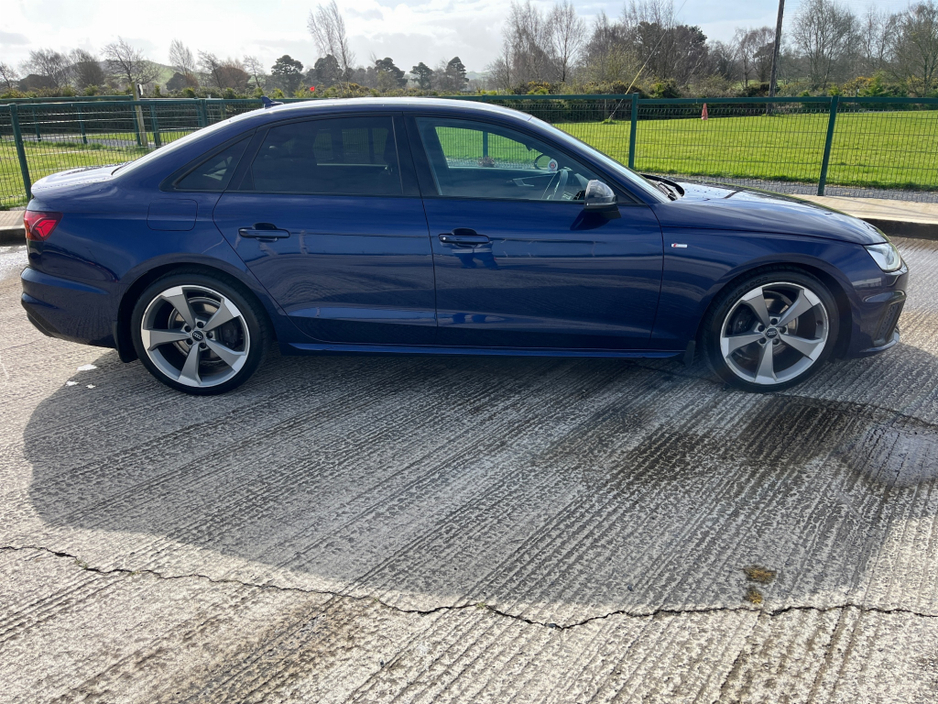 2020 Audi A4 - image 5