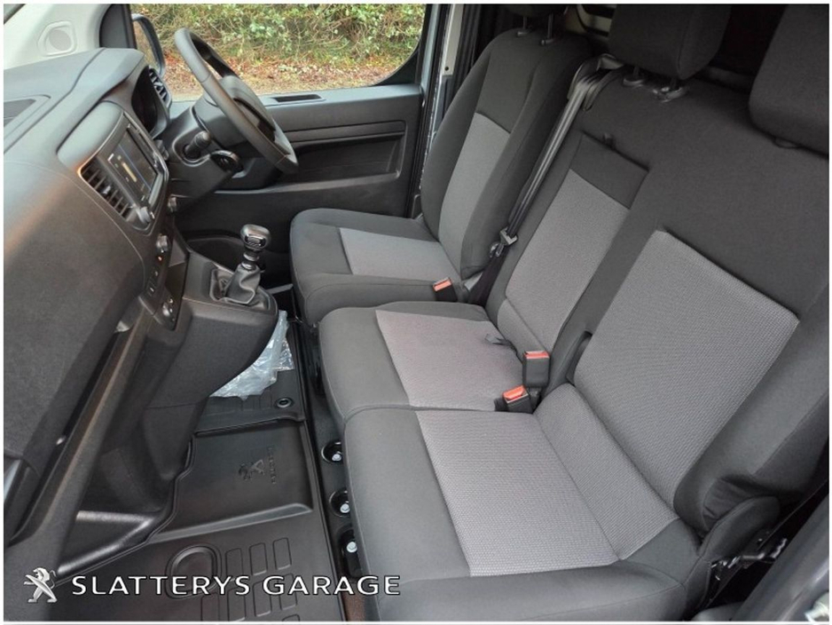 2024 Peugeot Expert EXPERT PROFESSIONAL STD 1.5 HD €24,186