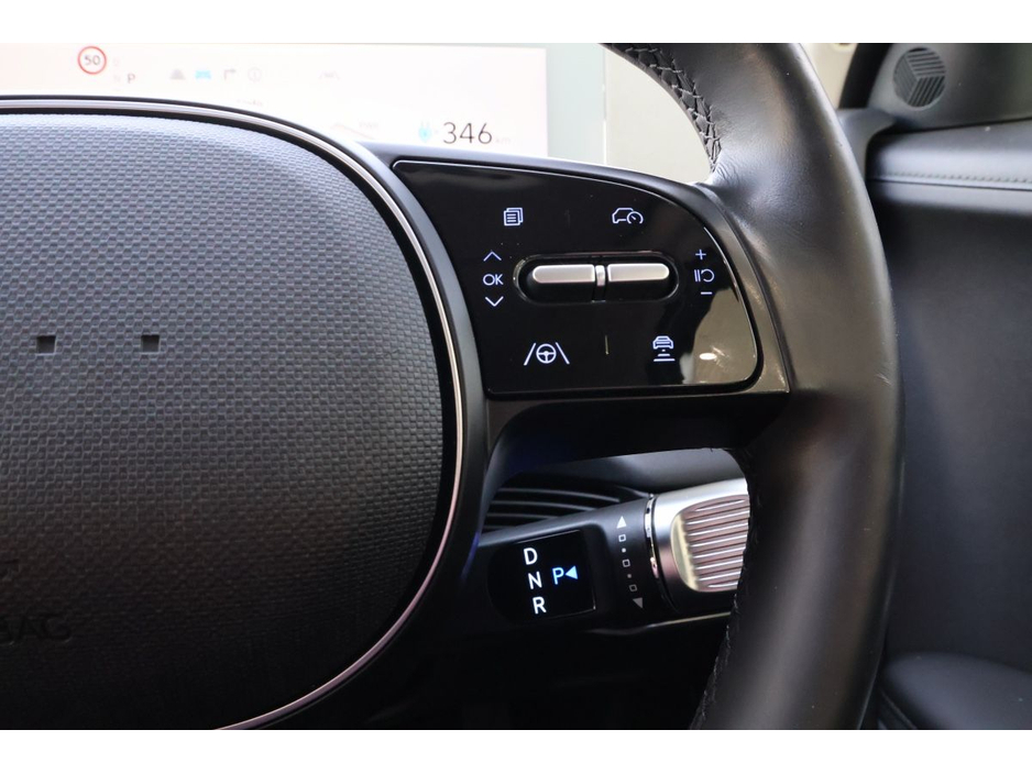 2022 Hyundai Ioniq - image 12