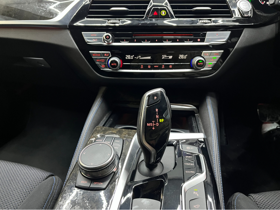 2019 BMW 5 Series €29950 2019 BMW 520D 523D TOURING M-SPORT 2.0 AUTOMATIC / CRUISE CONTROL / 360° PARKING CAMERA / ELECTRIC MEMORY SEATS / PADDLE SHIFTERS €29,950