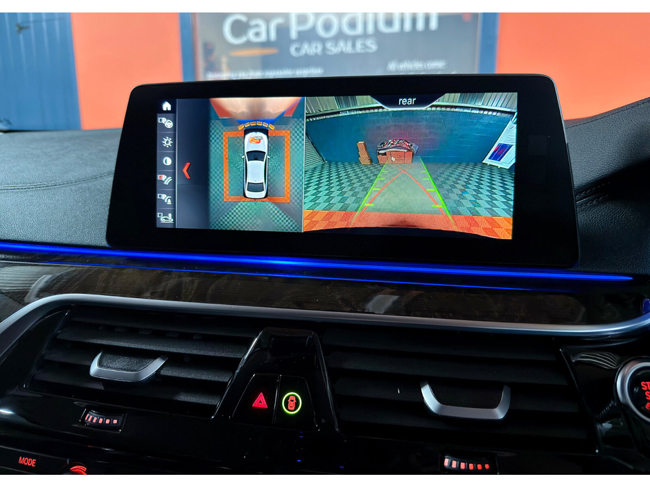 2017 BMW 5 Series - image 5