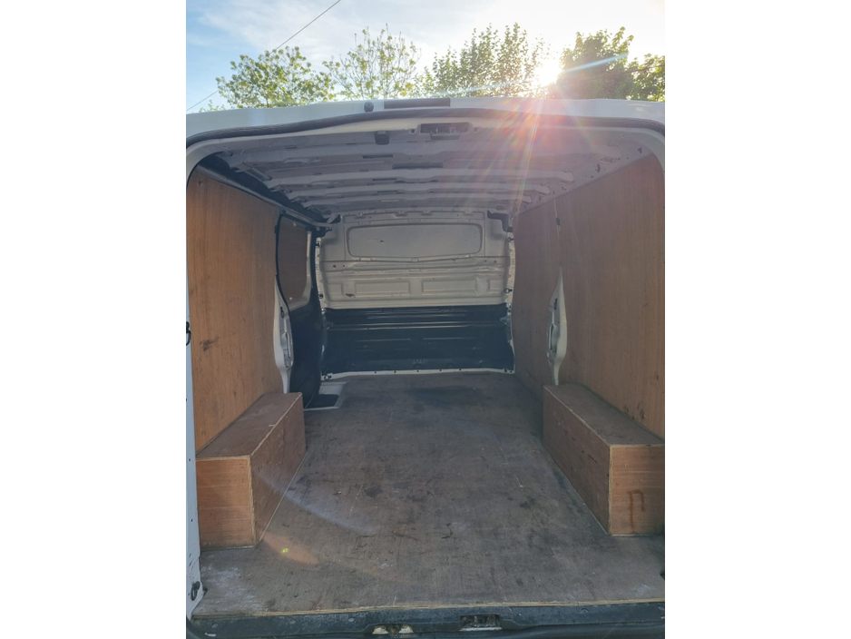 2021 Renault Trafic LL30 ENERGY DCI 120 BUSINESS P €16,300