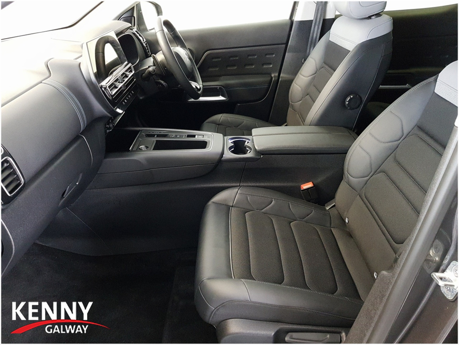 2024 Citroen C5 - image 9