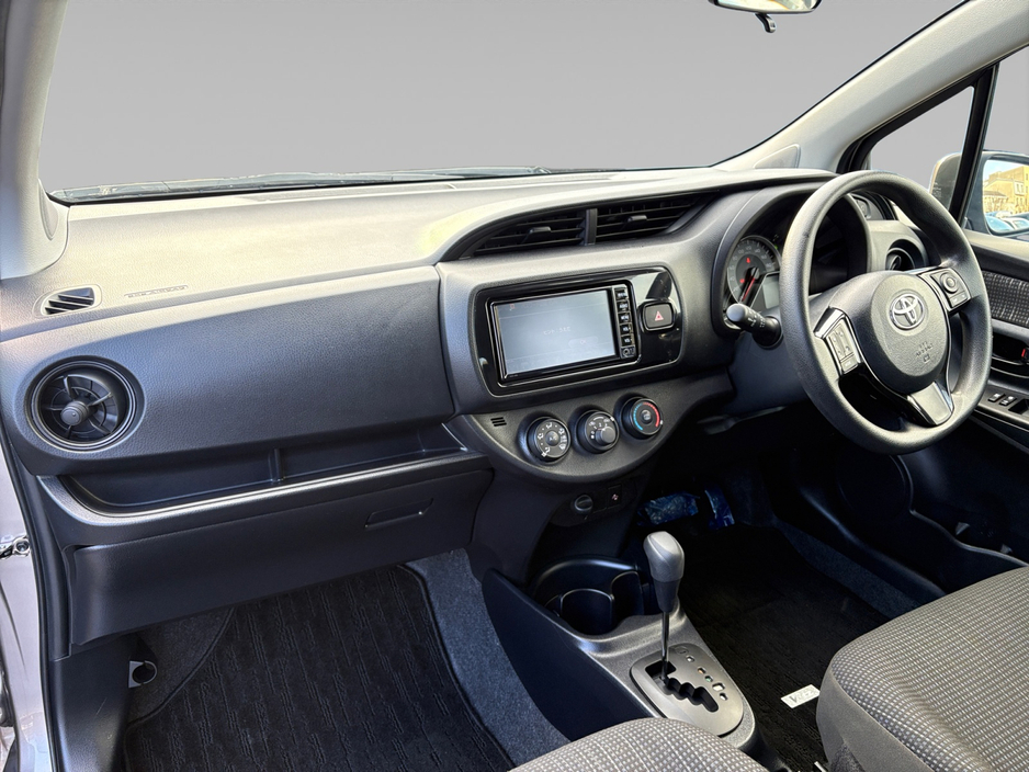 2017 Toyota Vitz 1.3 Petrol Auto €11,000