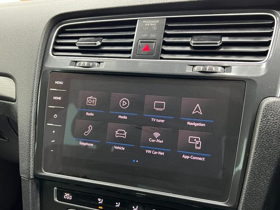 2019 Volkswagen Golf - image 27