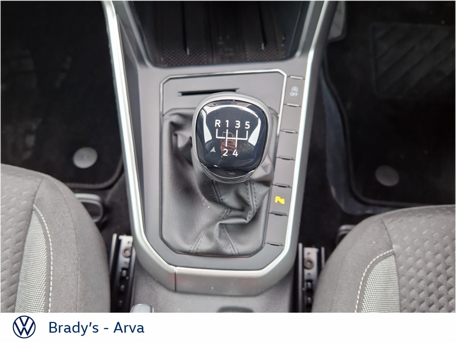 2025 Volkswagen Polo - image 16