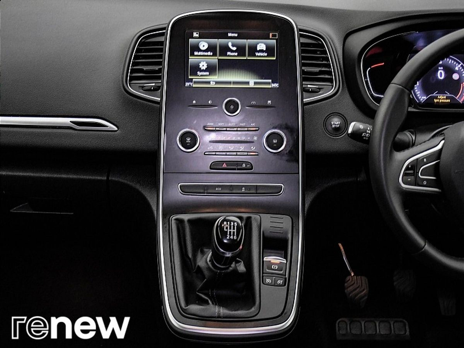 2020 Renault Grand Scenic Play Blue dCi 120 MY19 5DR €22,900