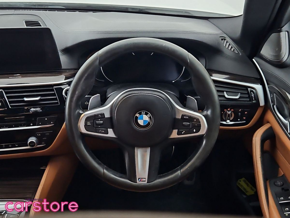 2017 BMW 5 Series 520d M Sport Auto €24,880