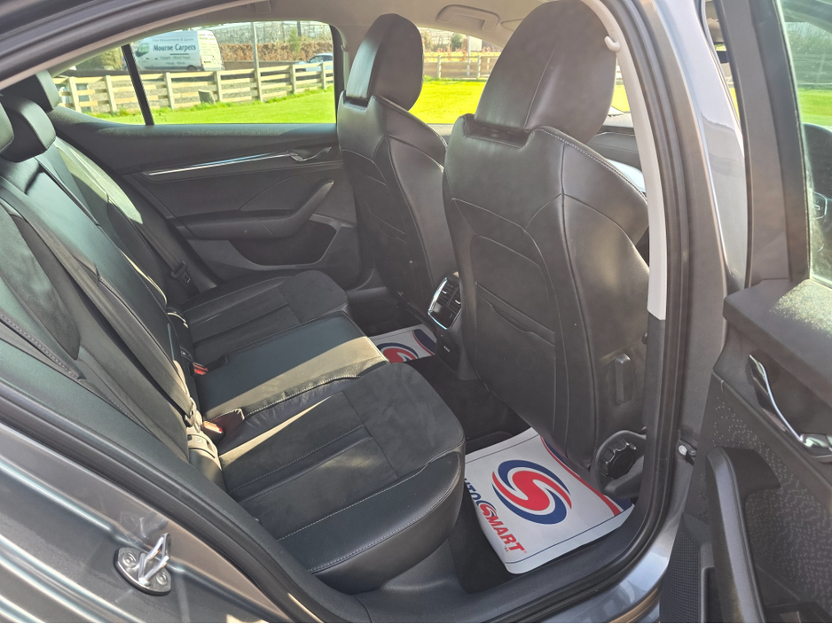 2023 Skoda Octavia - image 11