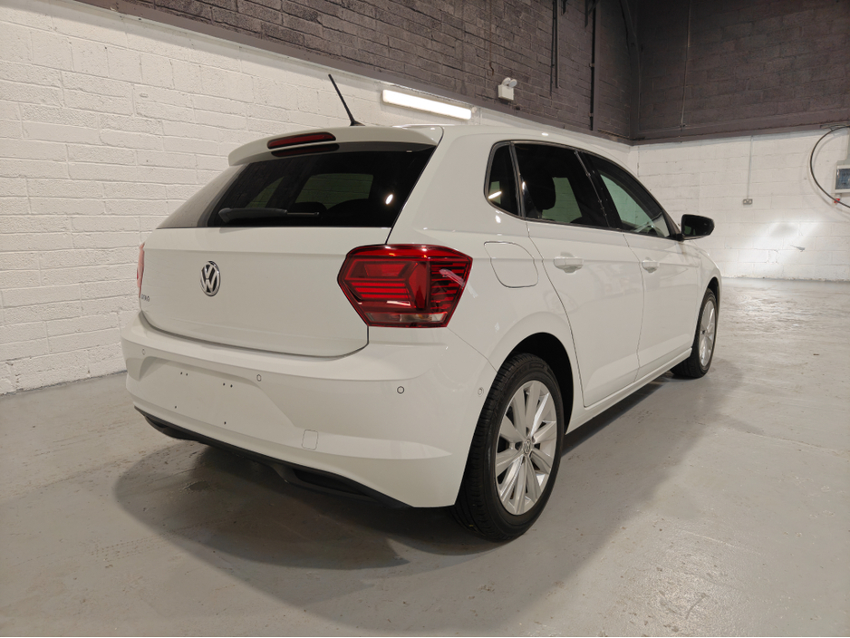 2018 Volkswagen Polo - image 8