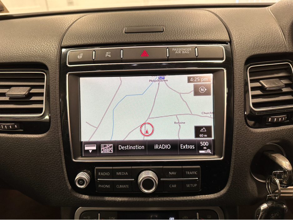 2015 Volkswagen Touareg CV 3.0 TDI 262BHP V6 5DR AUTO VW/AUDI SPECIALISTS WWW.DENISDARCYCARS.IE €20,950