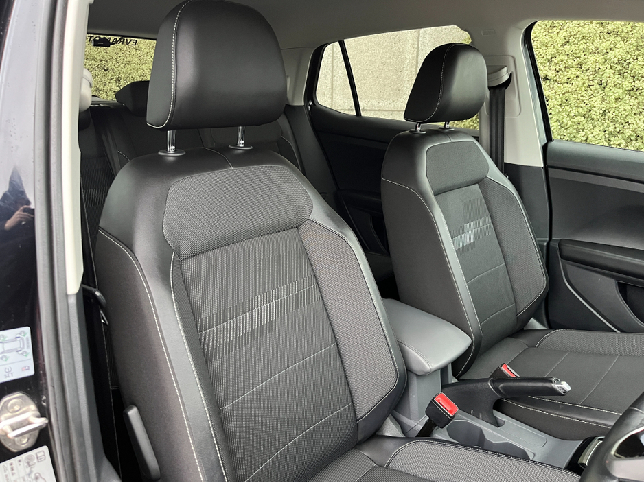 2020 Volkswagen T-Cross 1ST EDITION AUTOMATIC 1.0 PETROL //KEYLESS ENTRY//HALF LEATHER SEATS//REVERSE CAMERA// €21,950