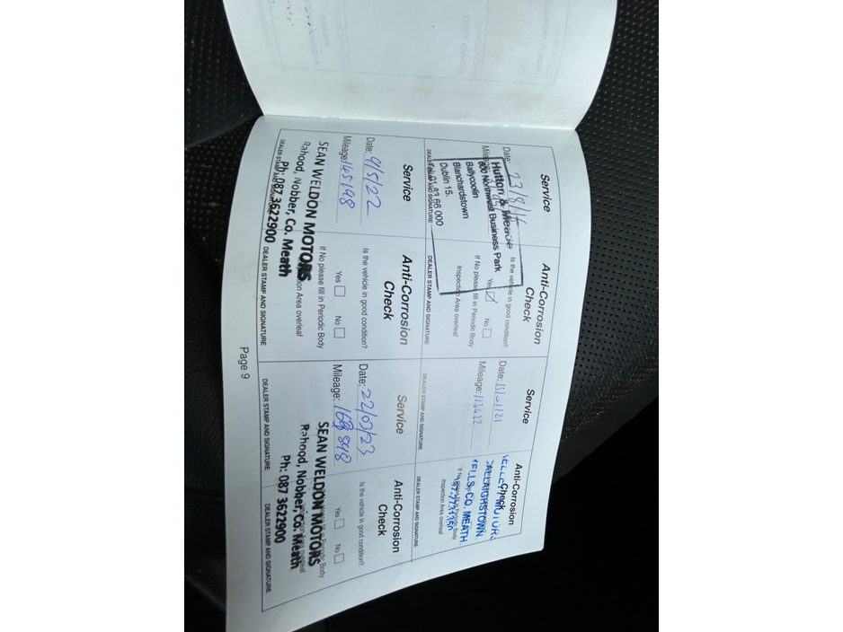 2015 Hyundai Santa Fe - image 12