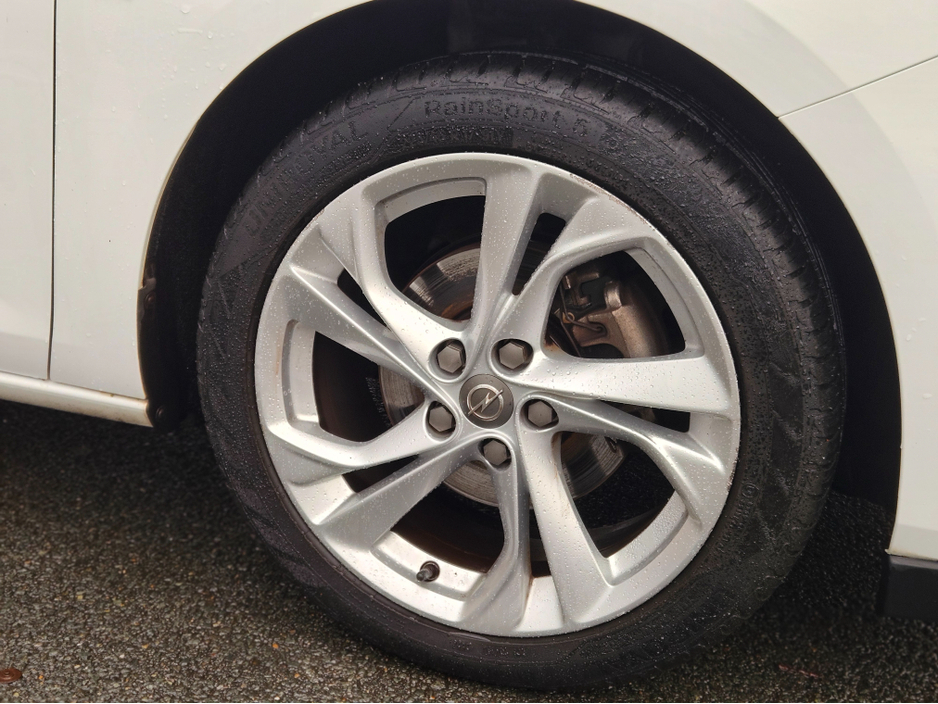 2020 Opel Astra SRI-1.5 TURBO D 105PS €17,950