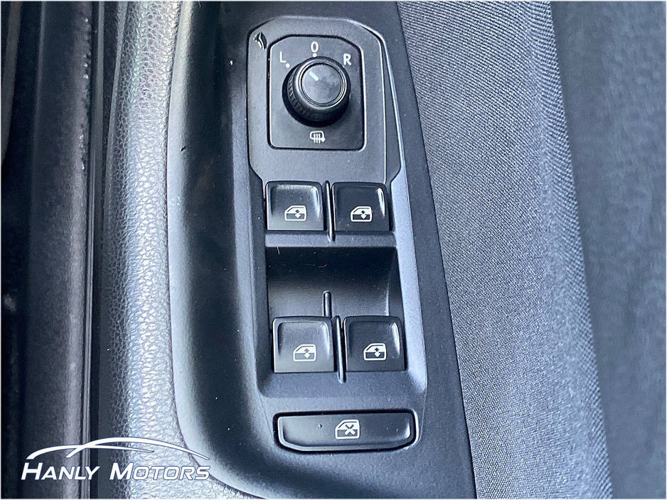 2020 Volkswagen Passat - image 20