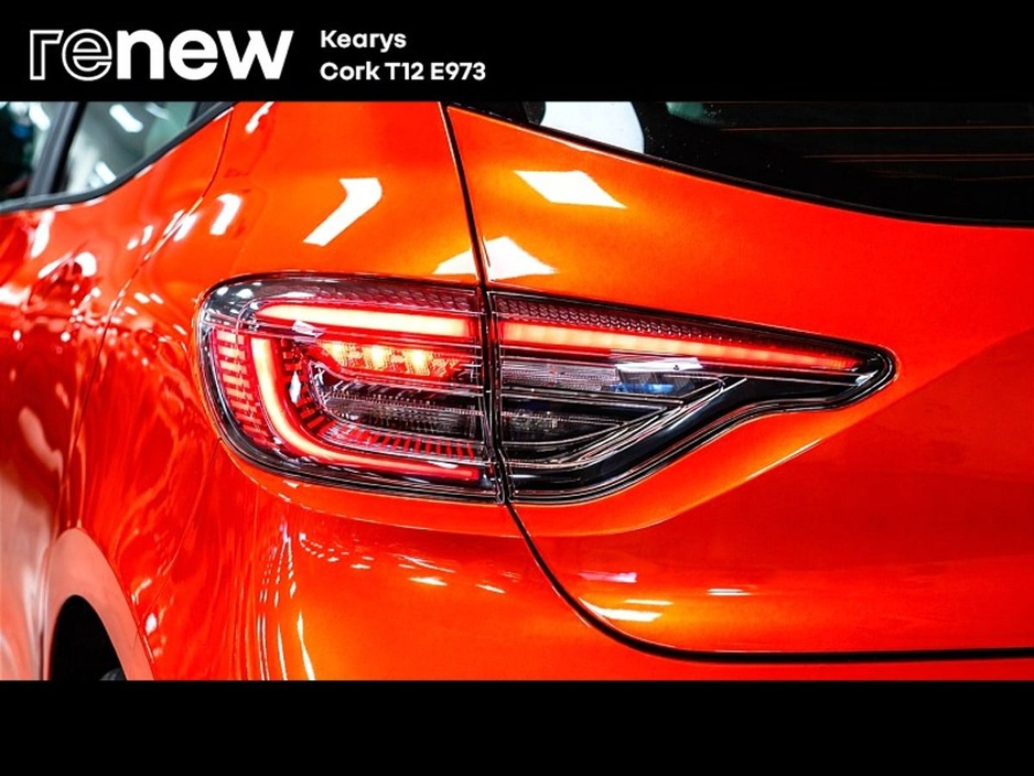 2025 Renault Clio - image 16