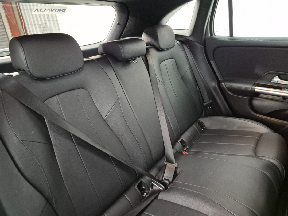 2021 Mercedes-Benz GLA Class - image 18