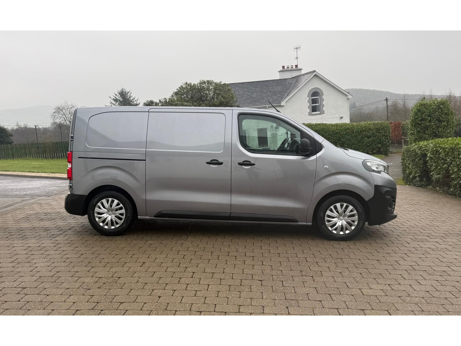 2022 Peugeot Expert Professional NO VAT!! 1.5 BlueHDi 100bhp €17,995