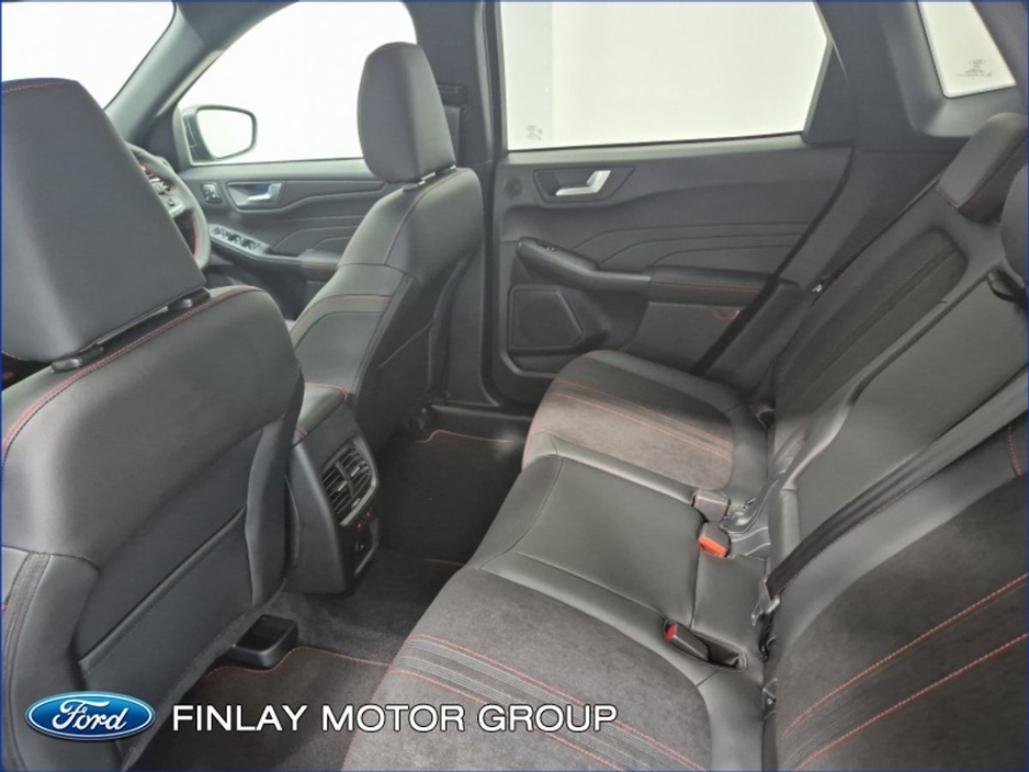 2026 Ford Kuga - image 8