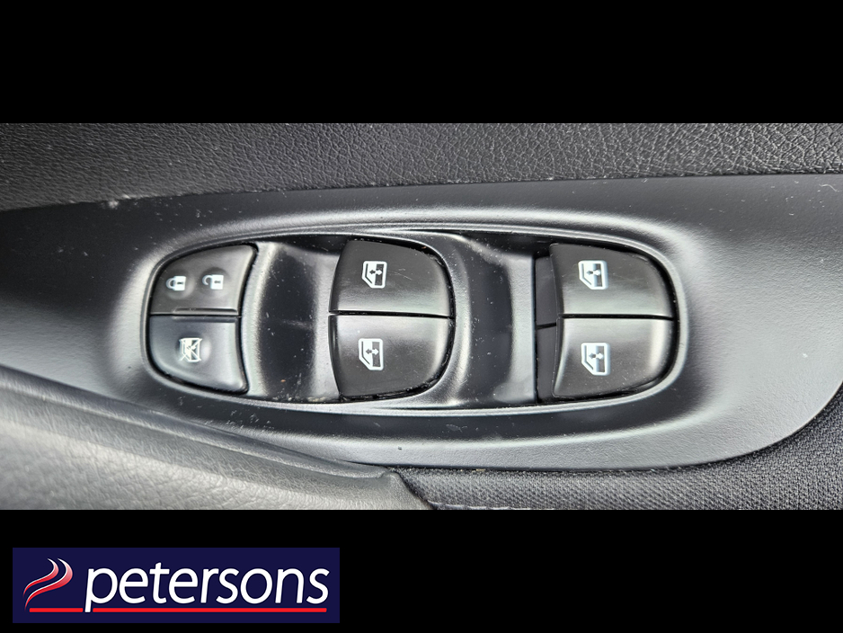 2018 Nissan Qashqai - image 34