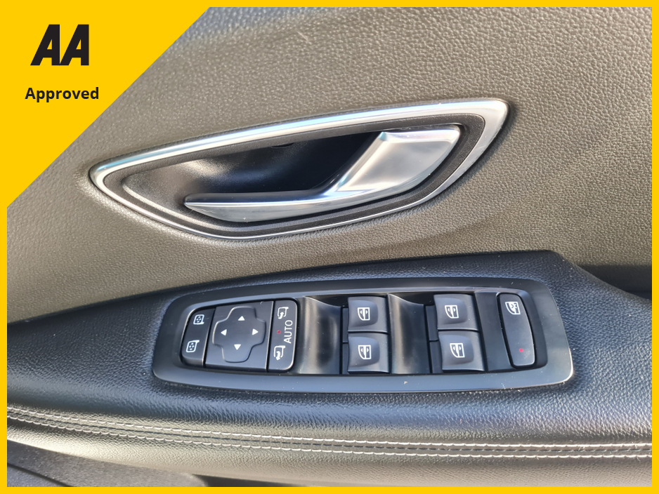 2017 Renault Grand Scenic - image 7