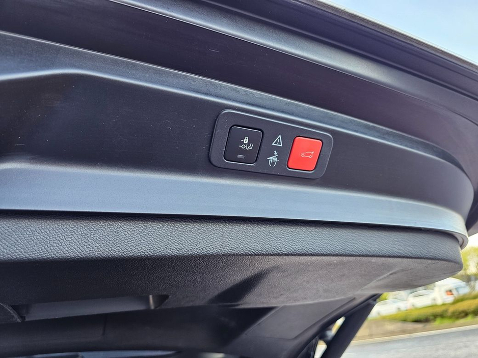 2018 Peugeot 5008 - image 28