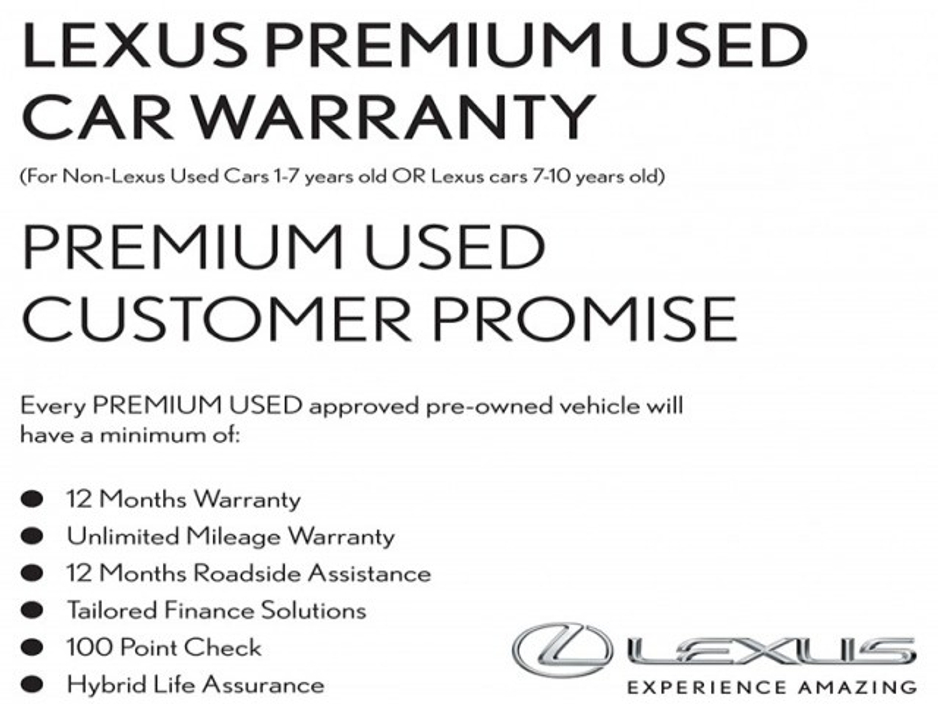 2017 Lexus IS 300 h - image 3