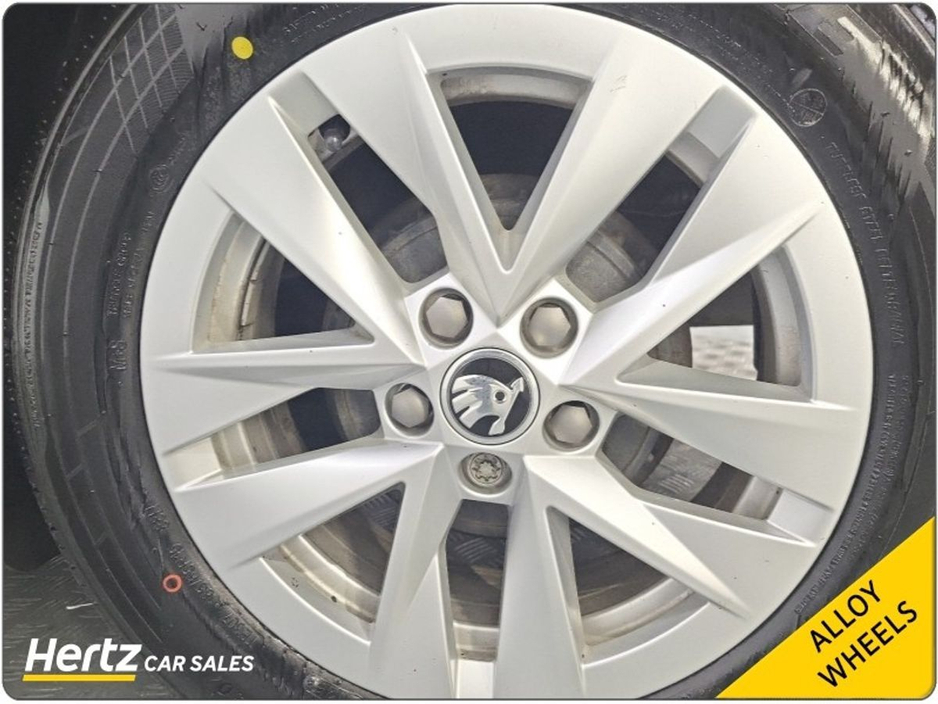 2024 Skoda Fabia - image 11