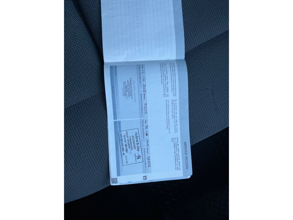 2017 Peugeot Partner - image 16