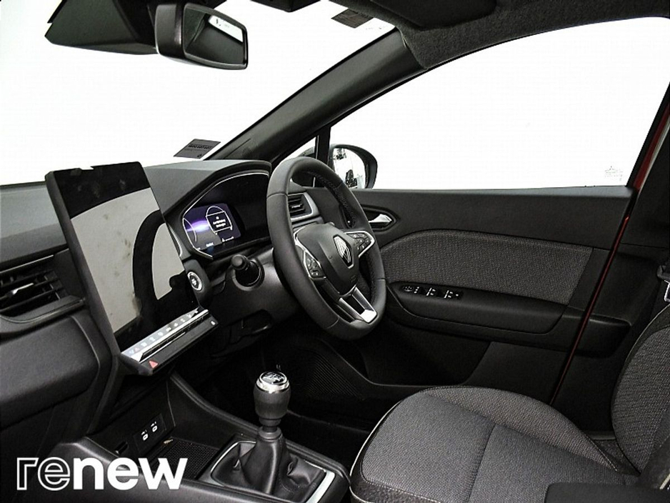 2026 Renault Captur - image 5