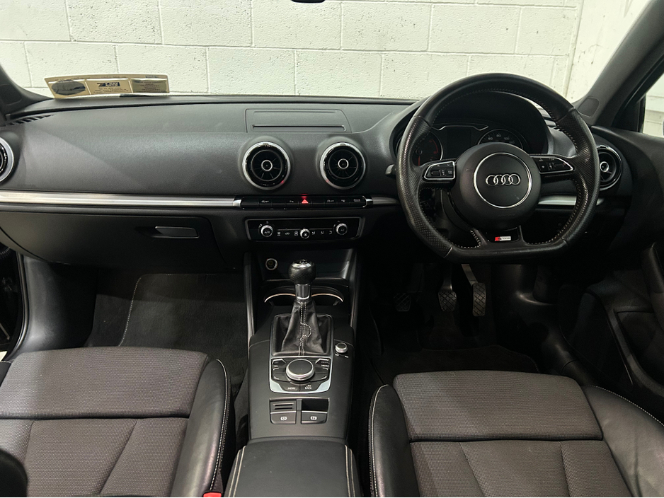 2015 Audi A3 1.6 TDI S LINE SALOON €9,750