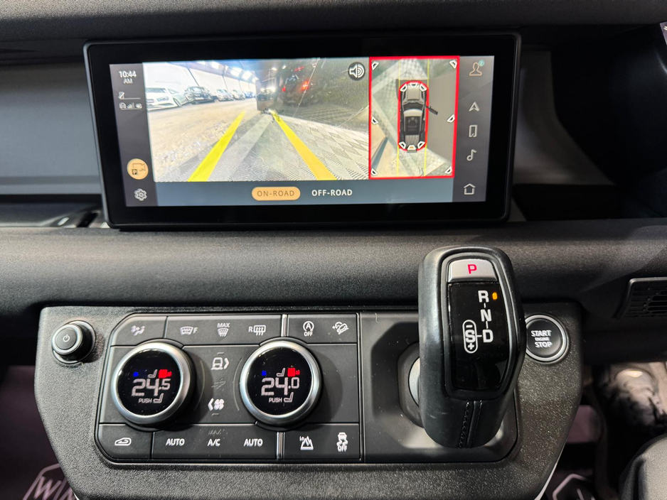 2021 Land Rover Defender - image 17