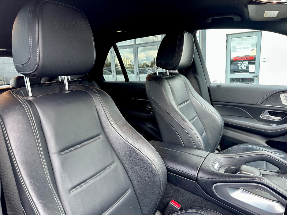 2021 Mercedes-Benz GLE Class - image 13