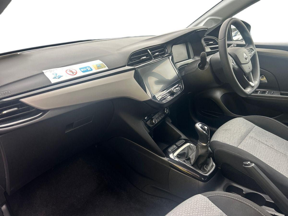 2025 Opel Corsa - image 4