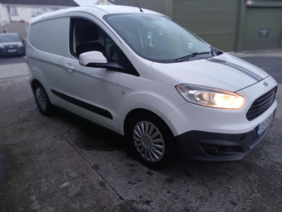 2017 Ford Transit Courier  €6,995