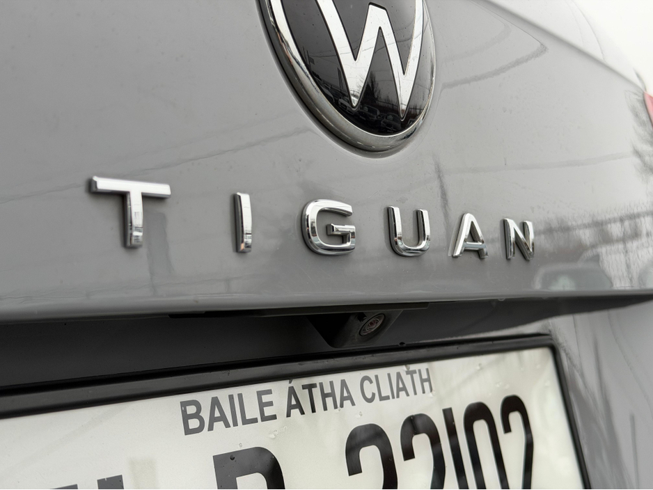 2021 Volkswagen Tiguan - image 13