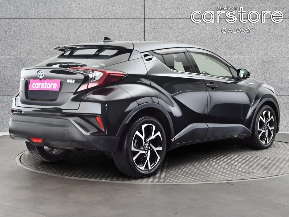 2018 Toyota C-HR - image 6