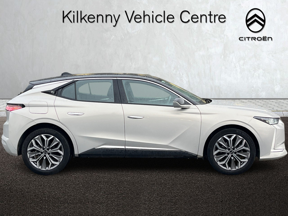 2024 DS Automobiles DS 4 - image 3