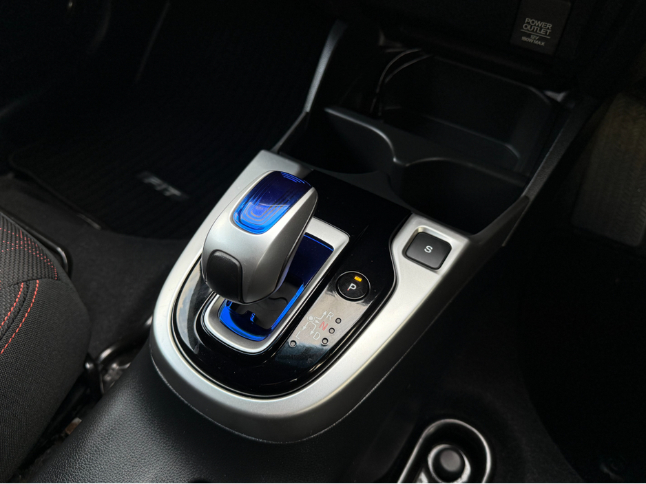 2014 Honda Fit 1.5 Hybrid Automatic, Only 133kms! New Nct 02/2027, Reversing Camera, Bluetooth, Sat Nav, Immaculate Condition, Cheap Tax @ €170, A/C, Alloys, Service & Warranty Included, SIMI Dealer, €8,950