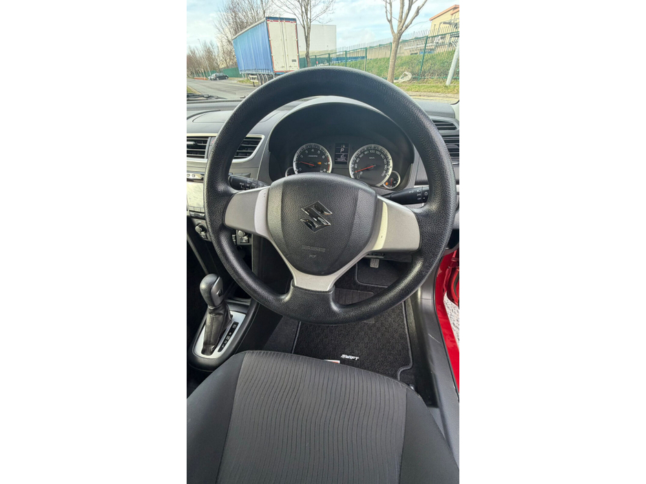 2012 Suzuki Swift - image 14