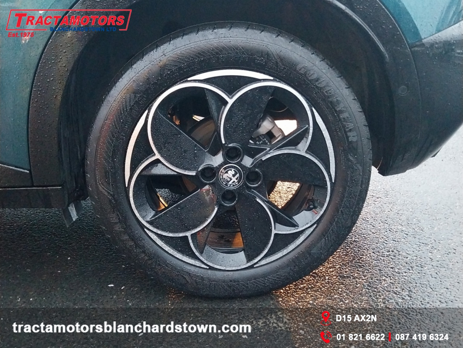 2025 Alfa Romeo Junior IBRIDA 1.2 136BHP MHEV 5 €35,999